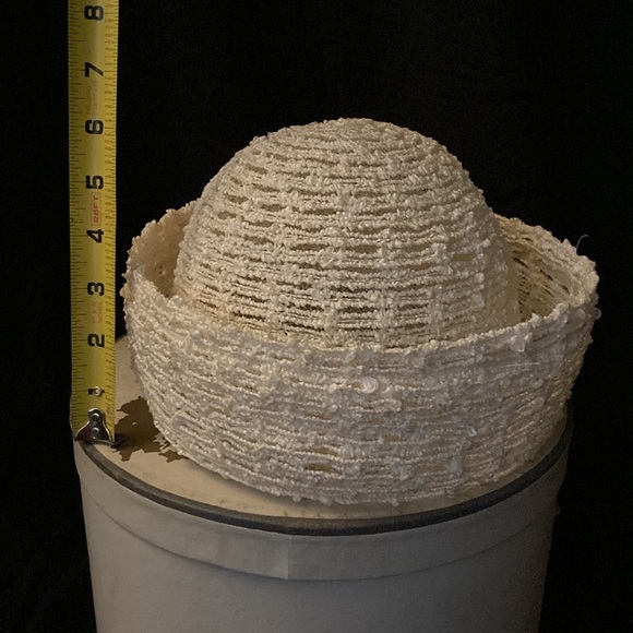 Vintage 1967 Lord & Taylor Off-White/Cream Bowler Hat - Picture 3 of 9